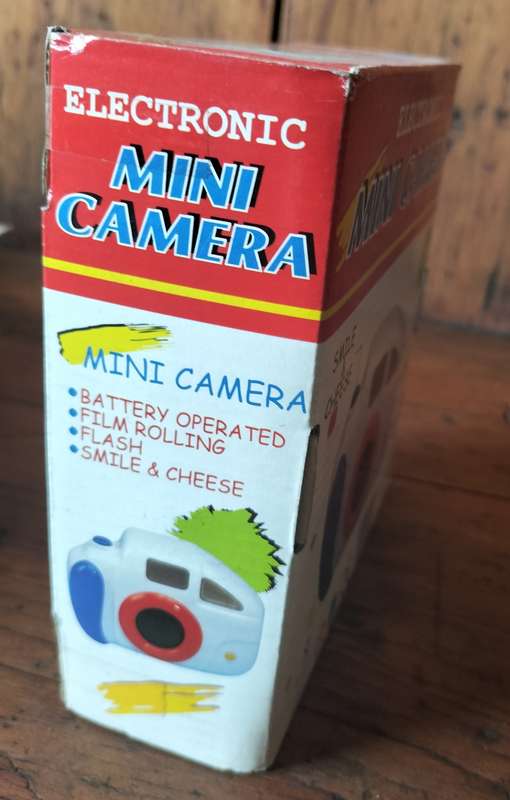 New Old stock - Electronic Mini Toy Camera