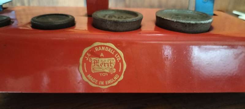 Vintage toy scale (Comes with weights)