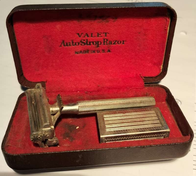 Vintage Valet AutoStrop Razor