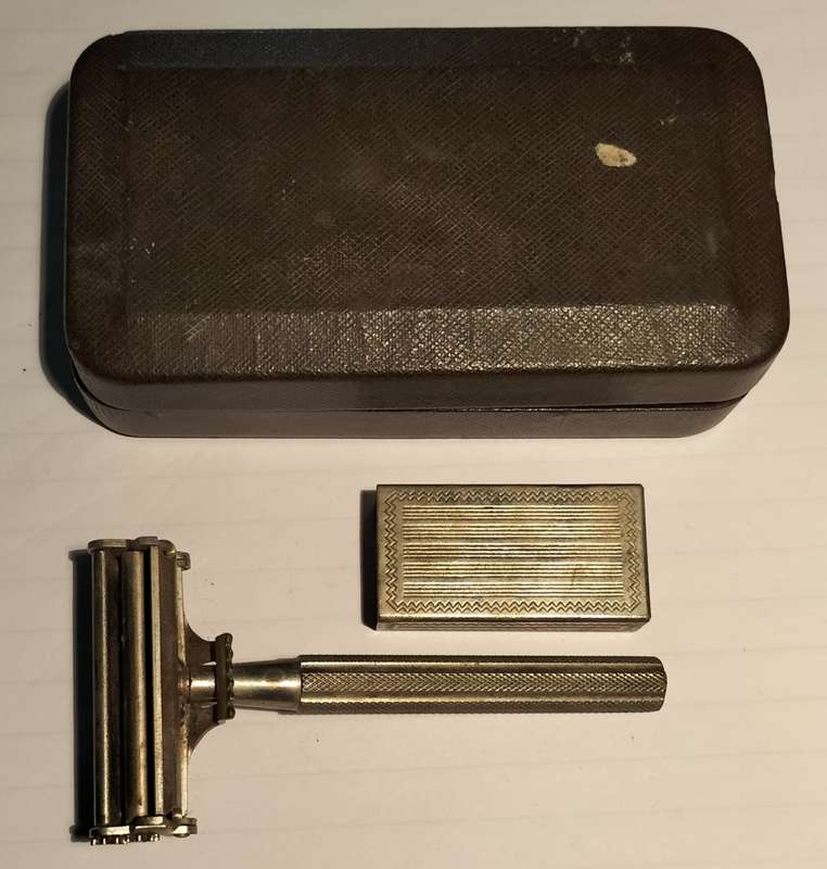 Vintage Valet AutoStrop Razor