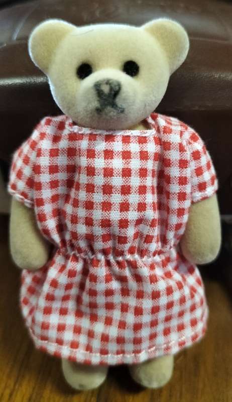 Vintage McDonalds 1999 bear with label - Picnic Girl - Penny