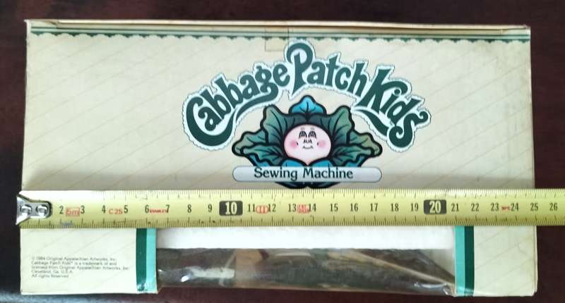 New old stock - Vintage toy sewing machine - Cabbage kids