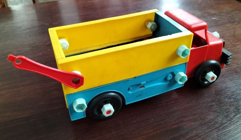 Vintage Tudor Rose `take apart` plastic Truck