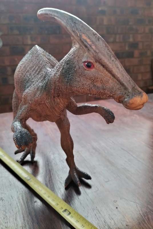 Large vintage plastic dinosaurs (x 3)