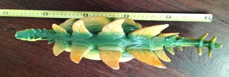 Large vintage plastic dinosaurs (x 3)