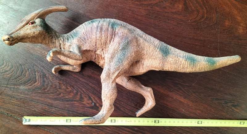 Large vintage plastic dinosaurs (x 3)