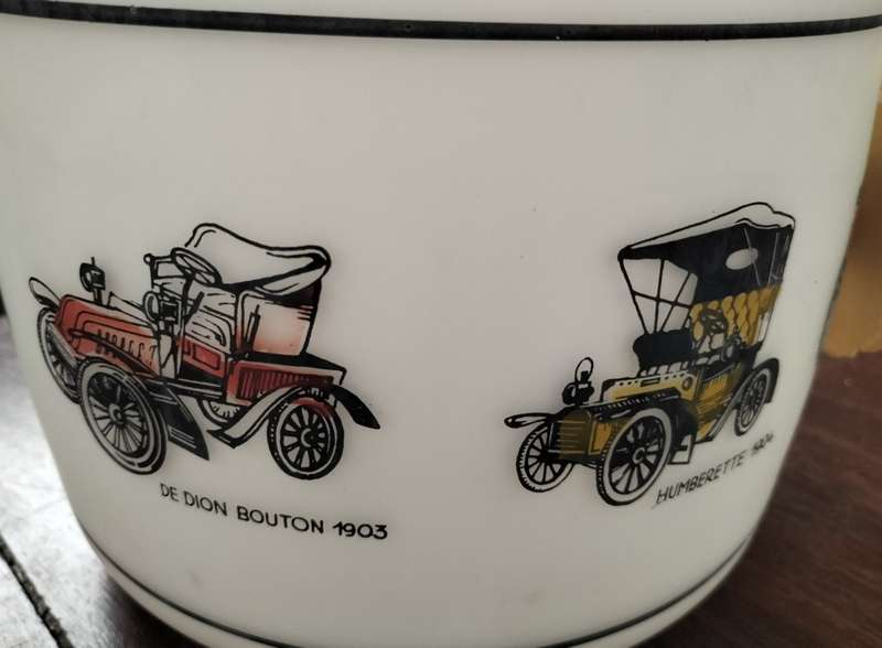 Vintage lamp shade with vintage car theme