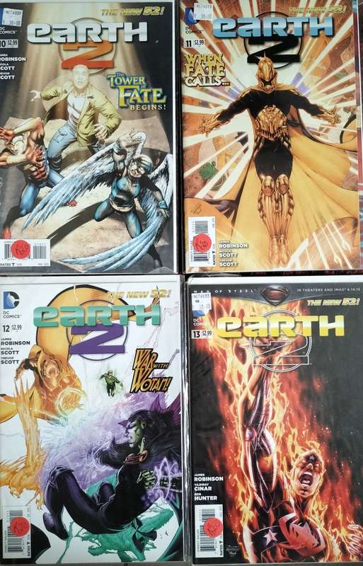 Vintage DC Comic - Earth 2 Nos 10 to 14 (X5)