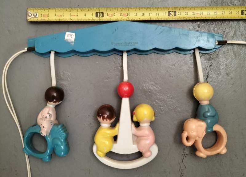 Vintage rattle (hangs in baby cot) - Made in Hong Kong