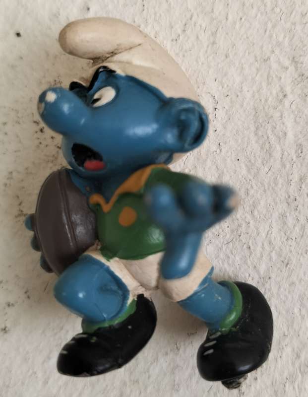 Vintage Smurf - Rugby player