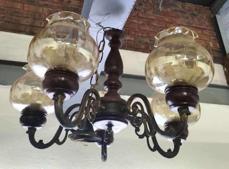 Vintage lampshade / chandelier (x 5 lampshades) - Brass and wood