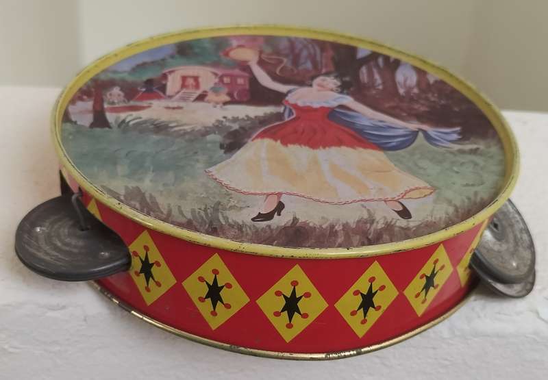 Vintage tamborine - tin toy - Made in Hong Kong