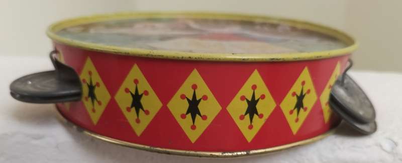 Vintage tamborine - tin toy - Made in Hong Kong