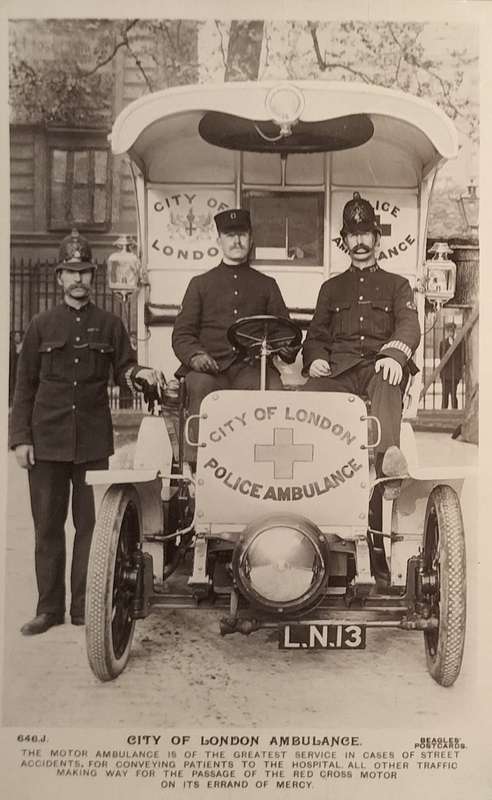 Vintage Post Card - British - London Ambulance