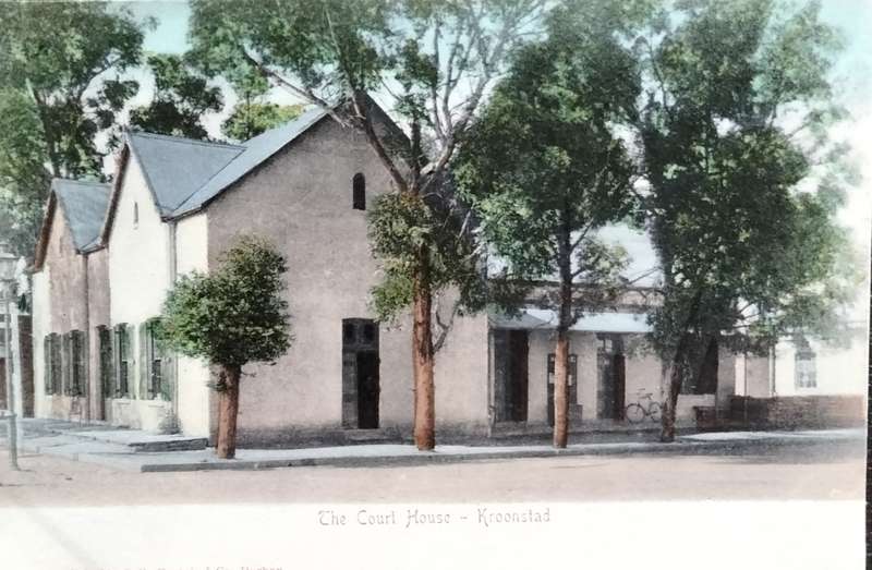 Vintage post card - South Africa - Kroonstad Court house