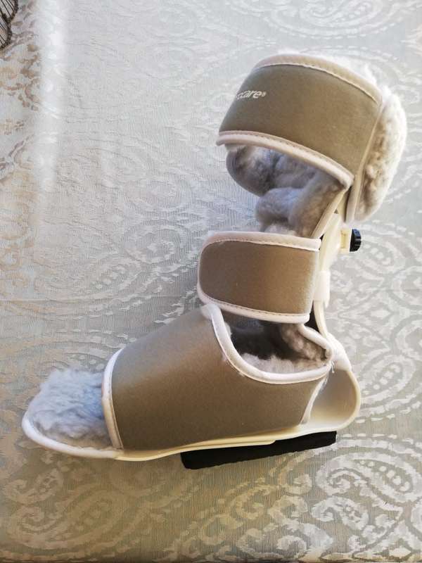 Post-op Brace Podous Boots (pair)