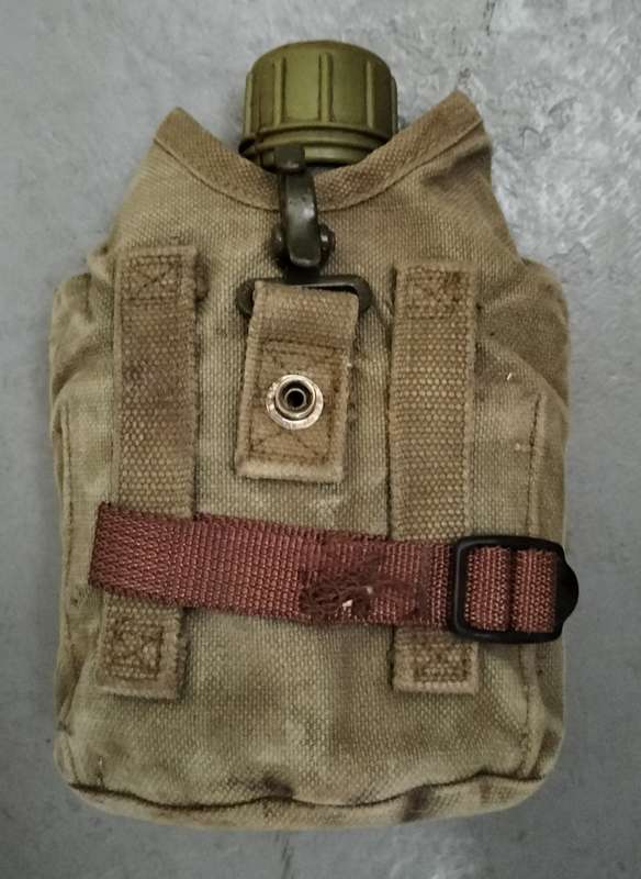 Vintage Army water bottles (x 2) - damaged lid