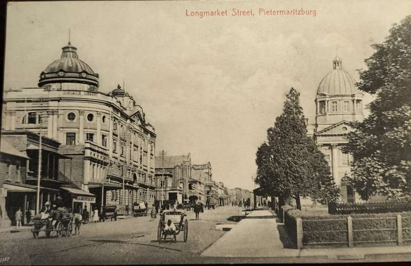 Vintage unused Picture Postcard - Pietermaritzburg - Long street