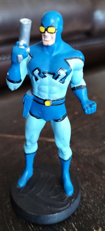 DC Comic Led Figurine - Blue Beetle (10cm)