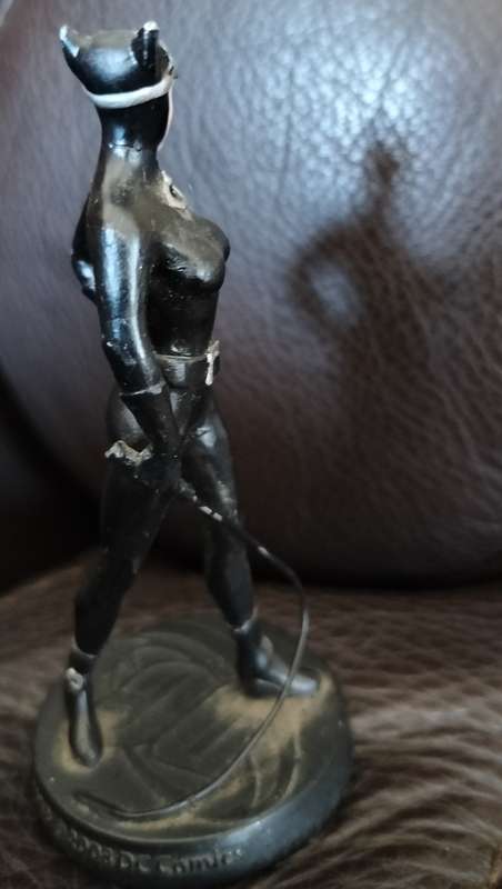 DC Comic Led Figurine - Catwoman (10cm)