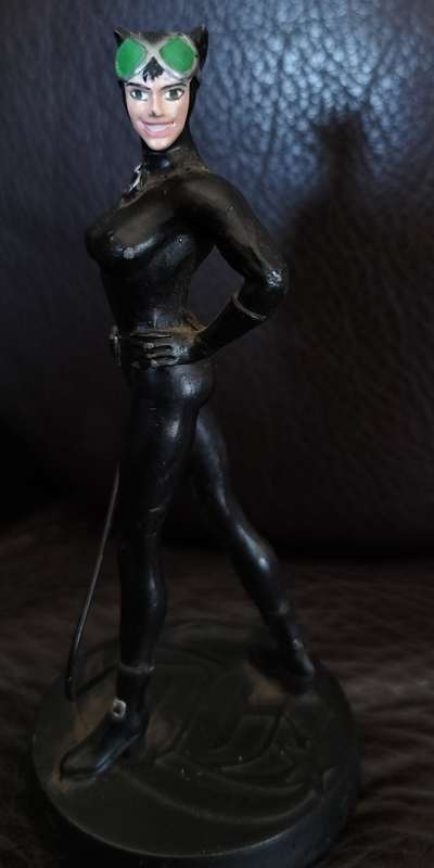 DC Comic Led Figurine - Catwoman (10cm)