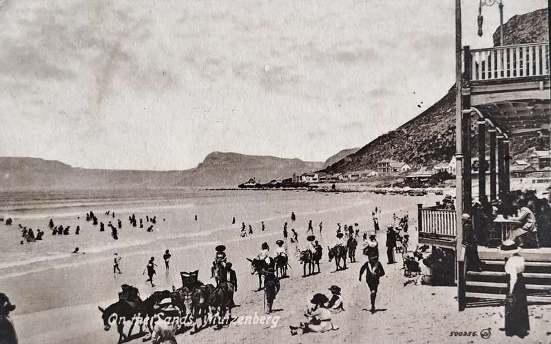 Vintage unused post card - Muizenberg