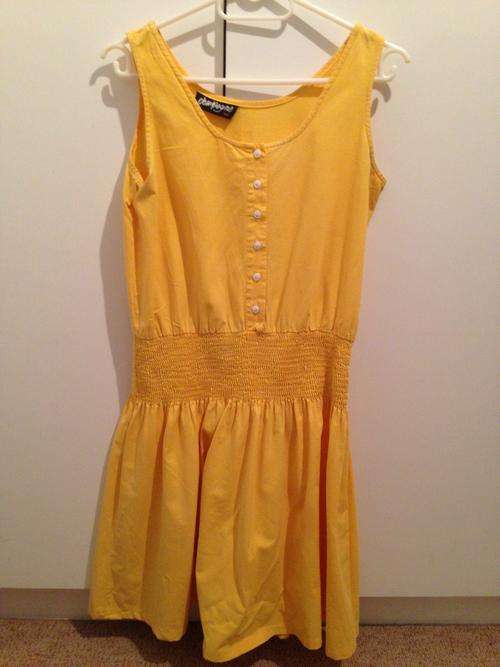 VINTAGE Yellow summers dress