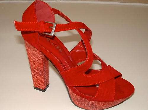 size 6 OR 7 Snakeskin platform shoes RED HOT!