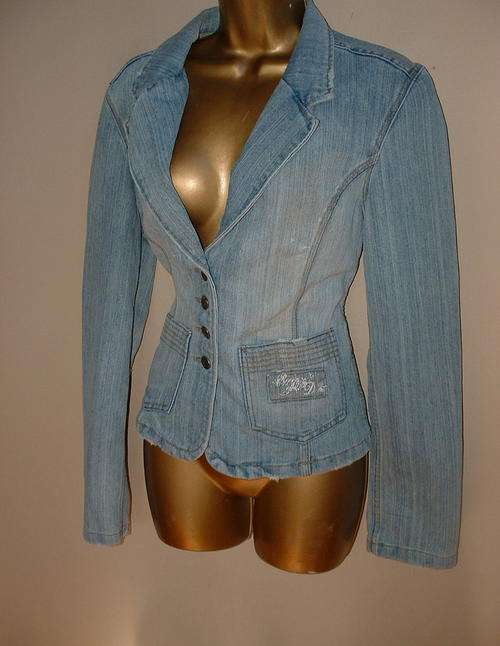 10 / 34 New denim jeans jacket ripped and distressed trendy.