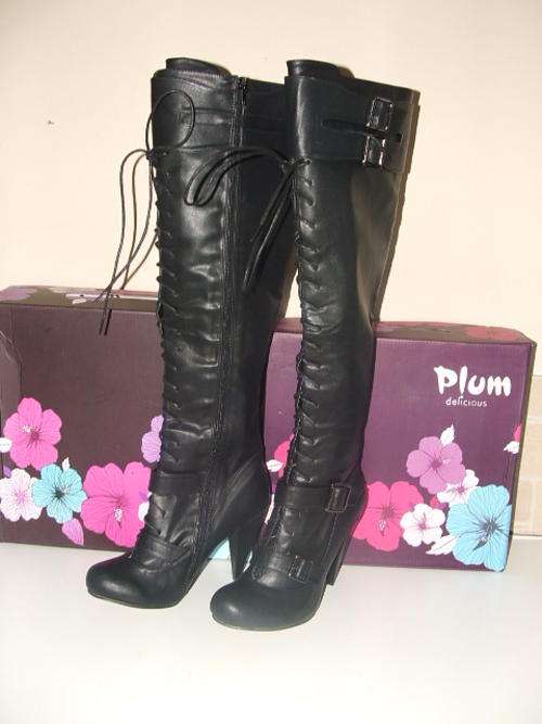 3, 5 , 38, 37, 36 New boxed PLUM DELICIOUS TALL Fallon BLACK FETISH LACED CELEB BOOTS