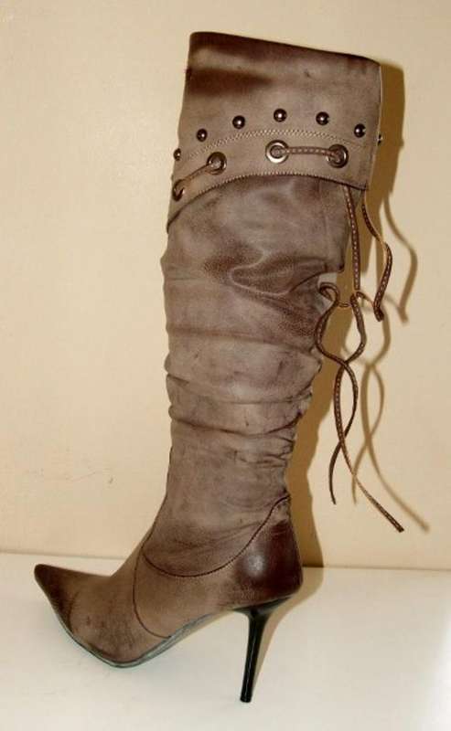 Size 7 taupe or 8 in black Designer Plum Delicious new vintage style KYLIE BOOTS HOT!!1