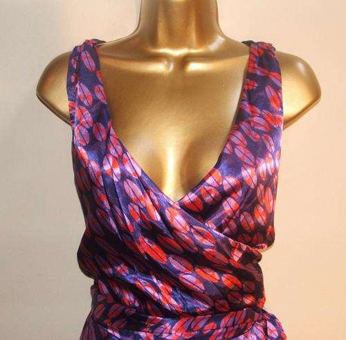 size 18 silky dress great for an evening out, new.