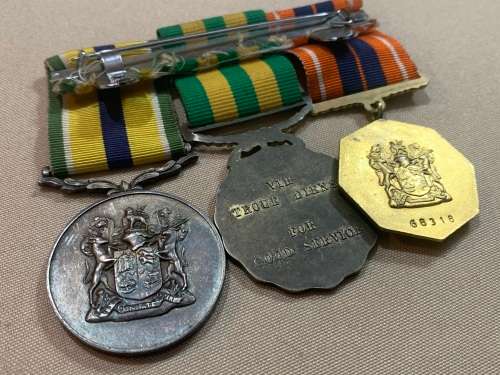SADF 40 Year Service De Wet Decoration Medal Group