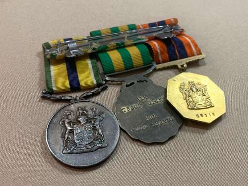 SADF 40 Year Service De Wet Decoration Medal Group