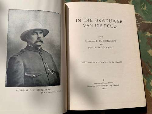 Rare Africana Book- In die Skaduwee van die Dood-Geskiedenis Serie. Crazy Start