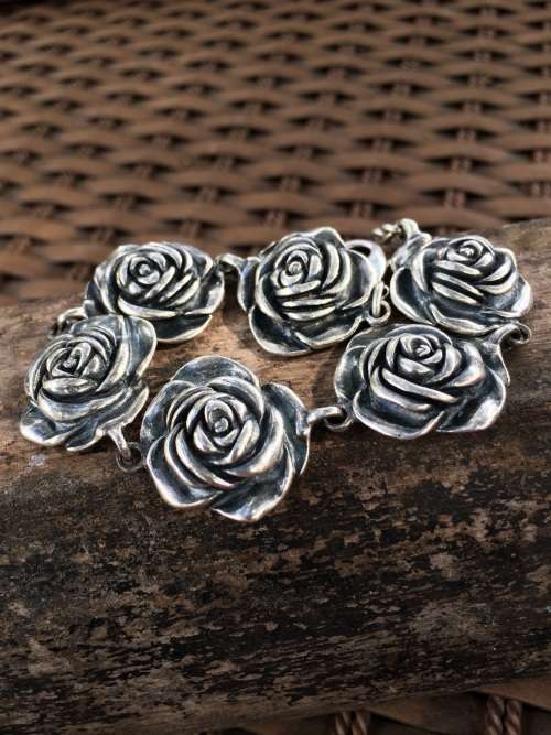 BEAUTIFUL MIGLIO ROSE BRACLET