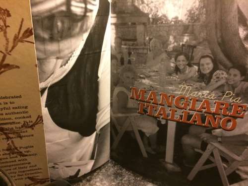 THE MOST BEAUTIFUL ITALIAN RECIPE BOOK EVER!
