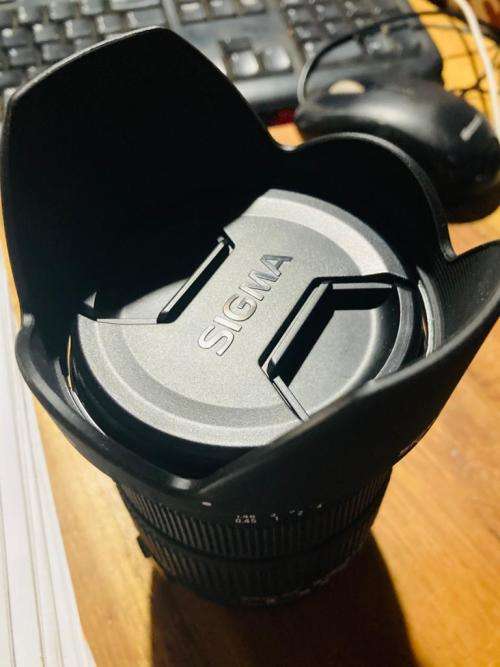 CANON EOS 40D CAMERA WITH TWO LENSES AND A BAG
