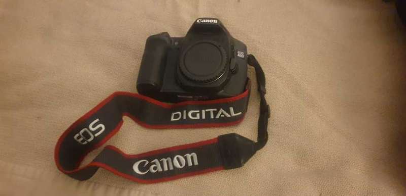Canon EOS 40D 10.1MP Digital SLR Camera (Body Only)