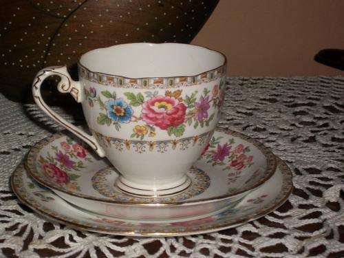 TRIO PORCELAIN ROYAL CRAFTON