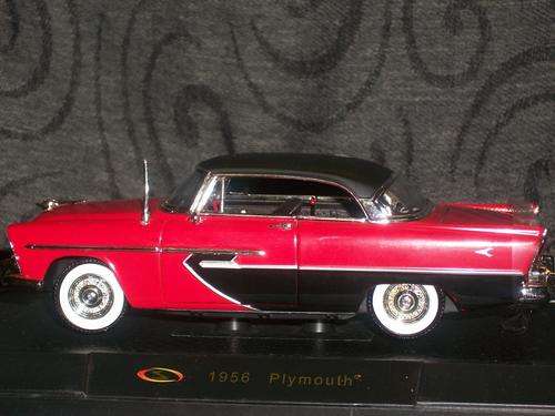 PLYMOUTH 1956. SCALE; 1/32