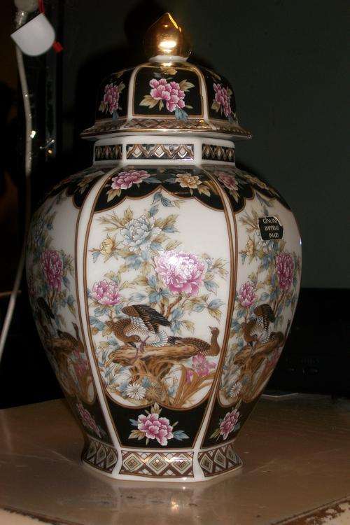 ORIENTAL IMPERIAL KYOTO VASE