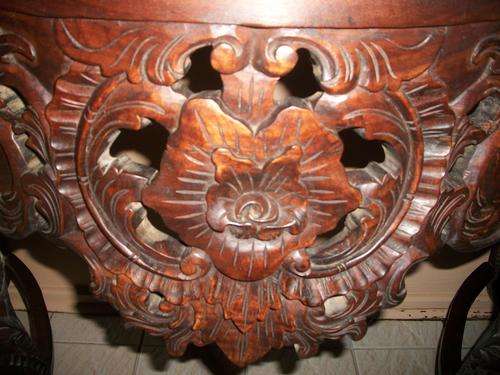 BEAUTIFUL MAHOGAN CARVED SOLID WOOD HALFMOON. SIZE: 140CM X 50CM. PRICE REDUCED!!!!!