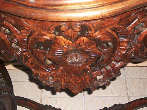BEAUTIFUL MAHOGAN CARVED SOLID WOOD HALFMOON. SIZE: 140CM X 50CM. PRICE REDUCED!!!!!