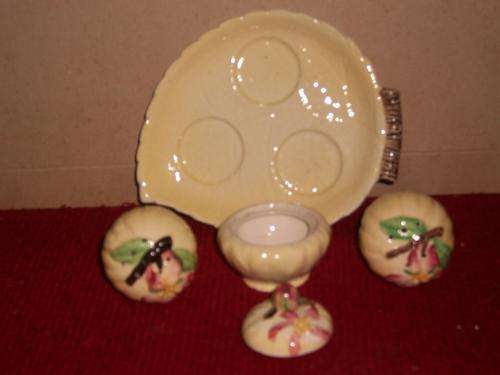 CARLTON WARE CRUET SET