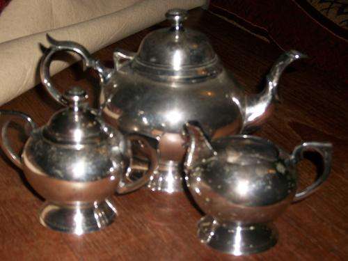 SILVER PLATED TEASET