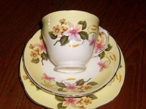 TRIO PORCELAIN, DUTCHESS