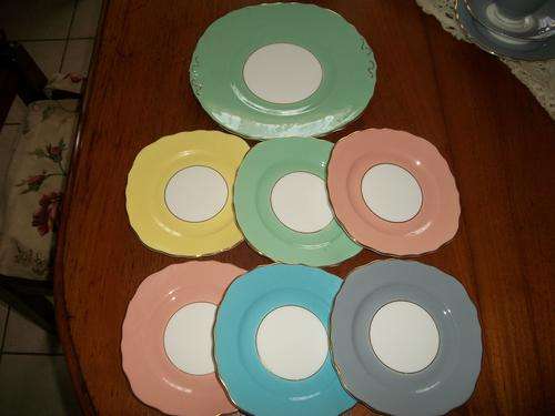 PORCELAIN PLATES, COLCLOUGH, 1X LARGE CAKE PLATE PLUS 6X SMALL CAKE PLATES