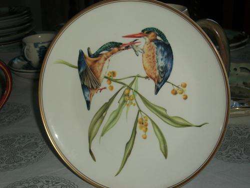 COLLECTOR PLATE MALACHITE KINGFISHER. SIZE 23.5CM