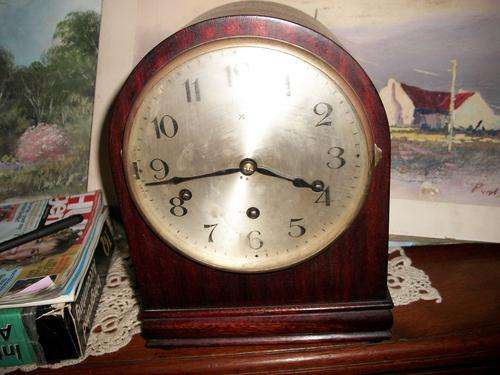 MANTLE CLOCK!!! H.A.C. WESTMINSTER CHIMES. MADE IN WURTTEMBERG. SIZE; 30CM